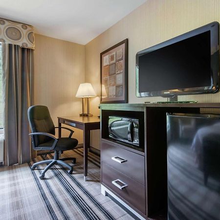 Hampton Inn Meadville Eksteriør bilde