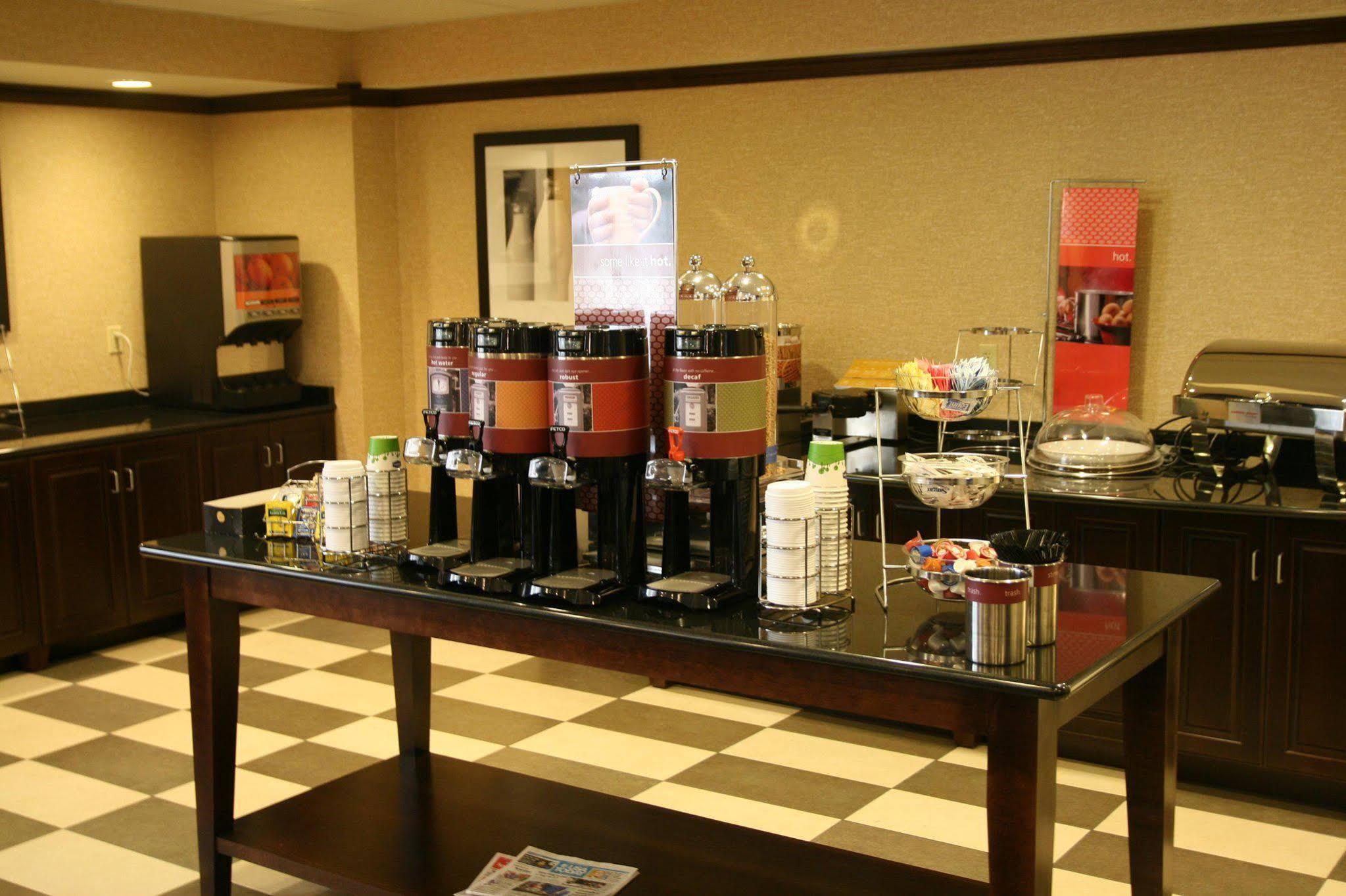 Hampton Inn Meadville Eksteriør bilde
