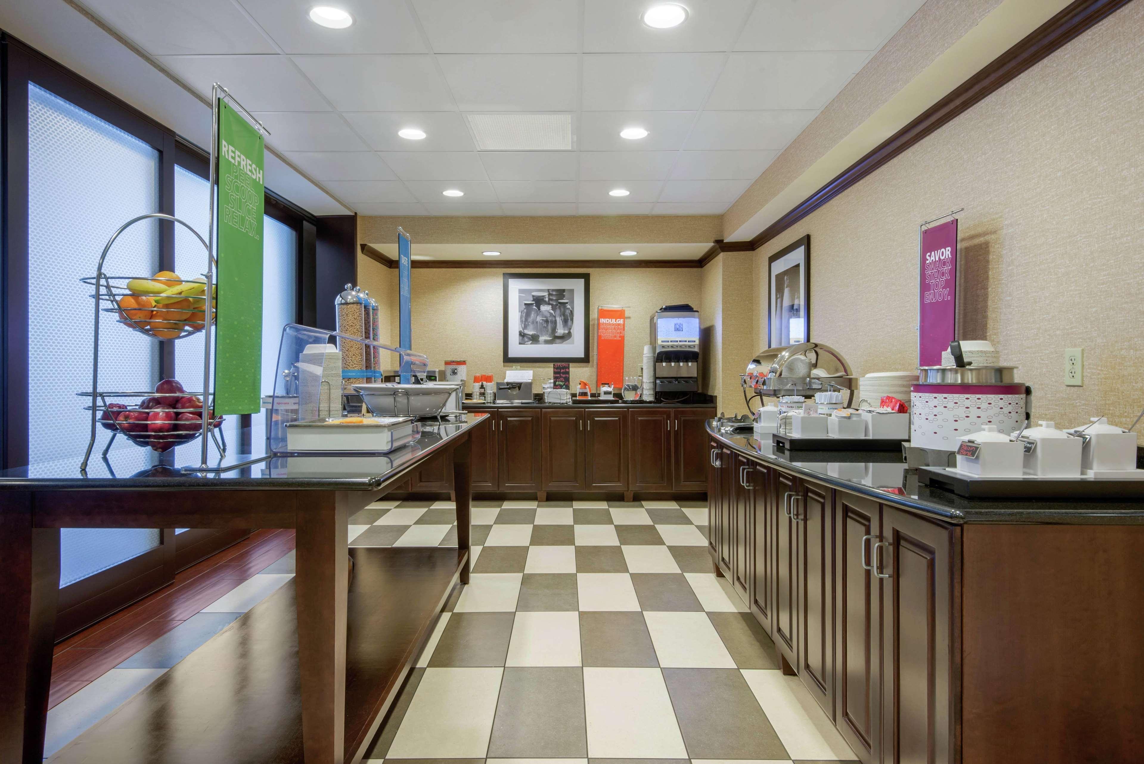 Hampton Inn Meadville Eksteriør bilde