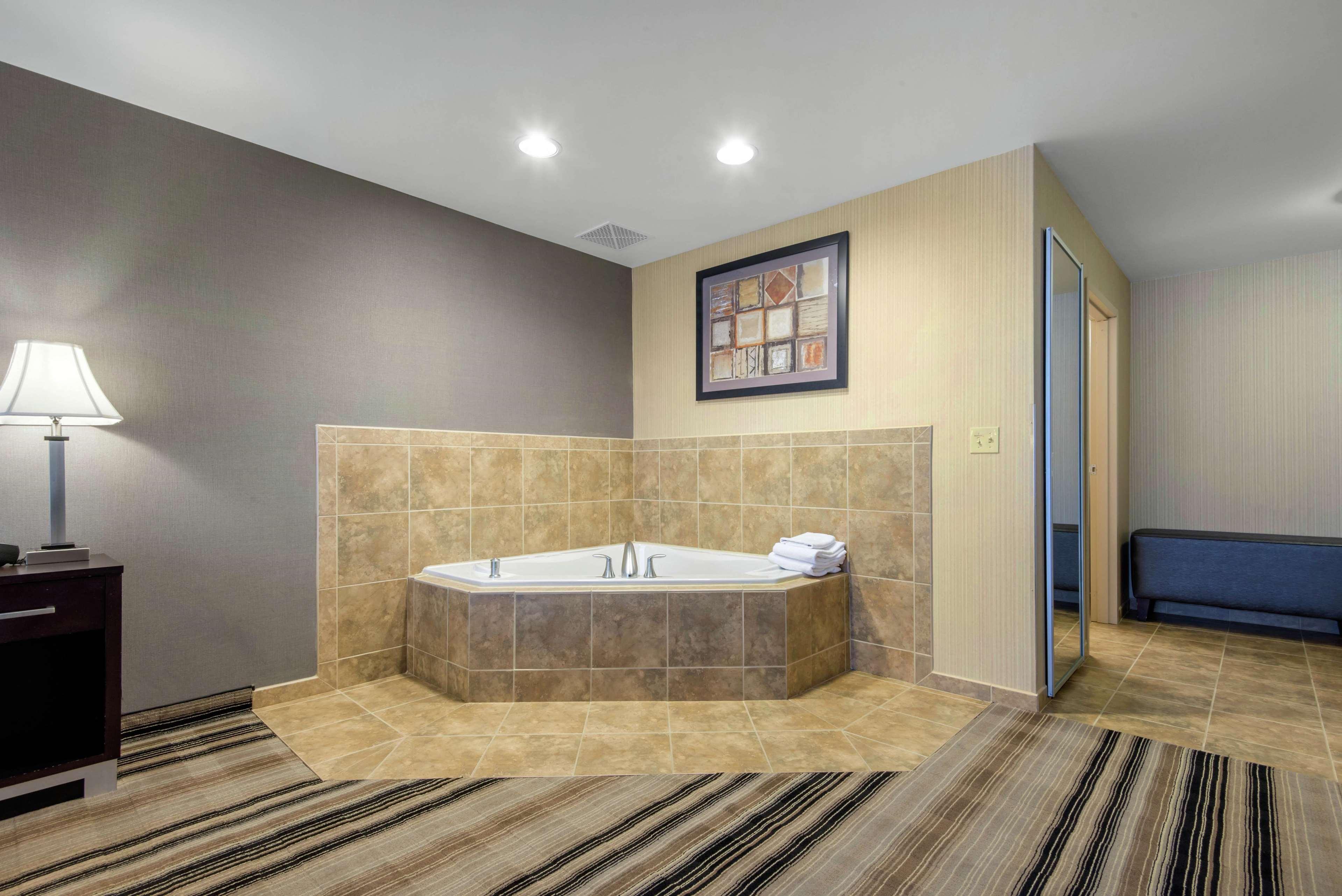 Hampton Inn Meadville Eksteriør bilde